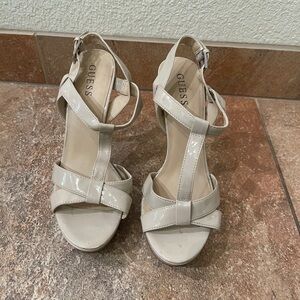 GUESS Beige Patent T-Strap Block Heel Sandals
